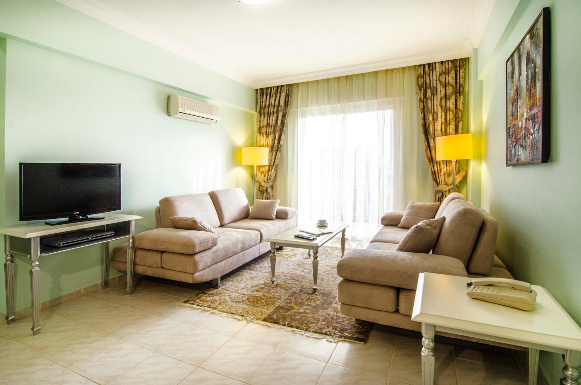 Pine Club Apart Hotel Kusadasi Luaran gambar