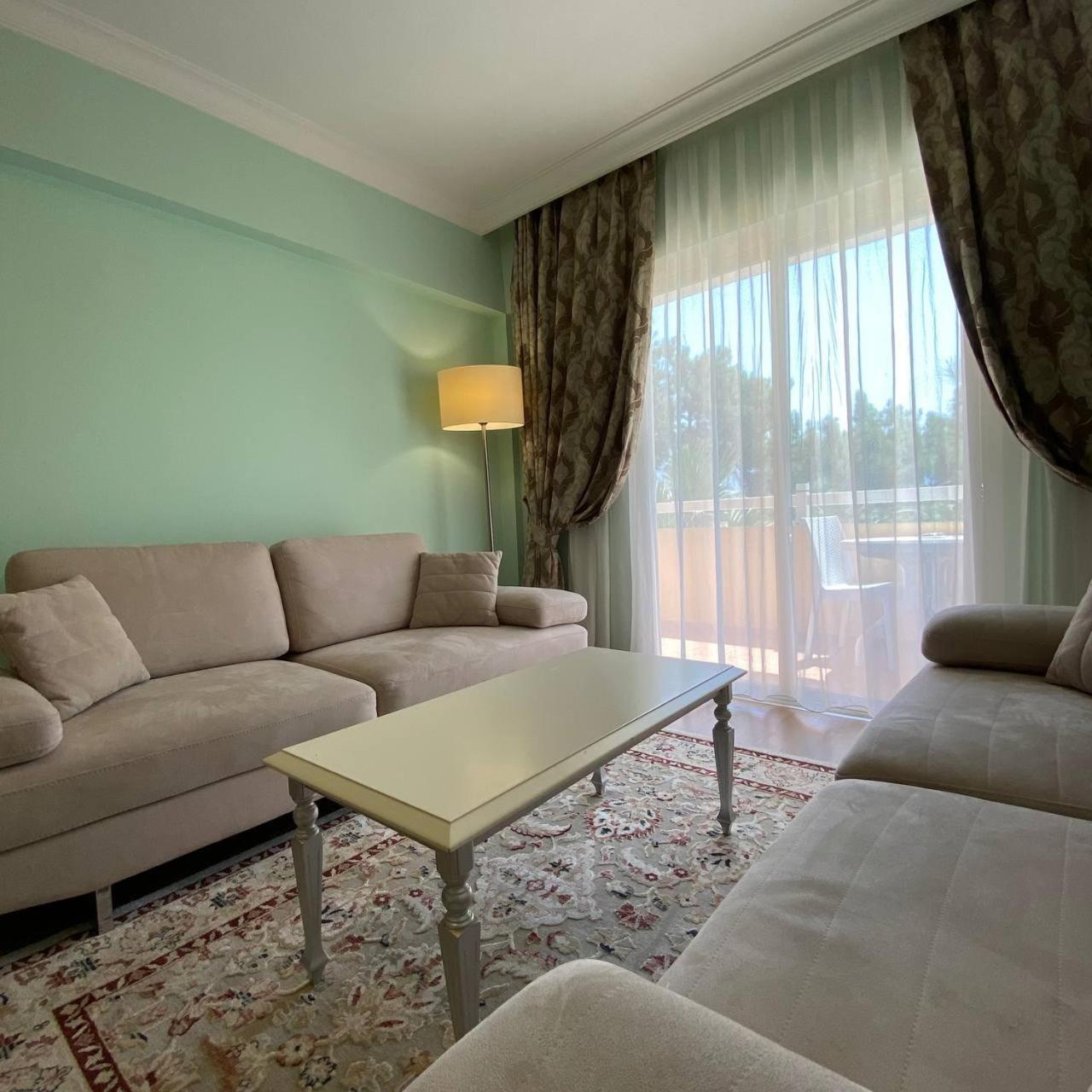 Pine Club Apart Hotel Kusadasi Luaran gambar