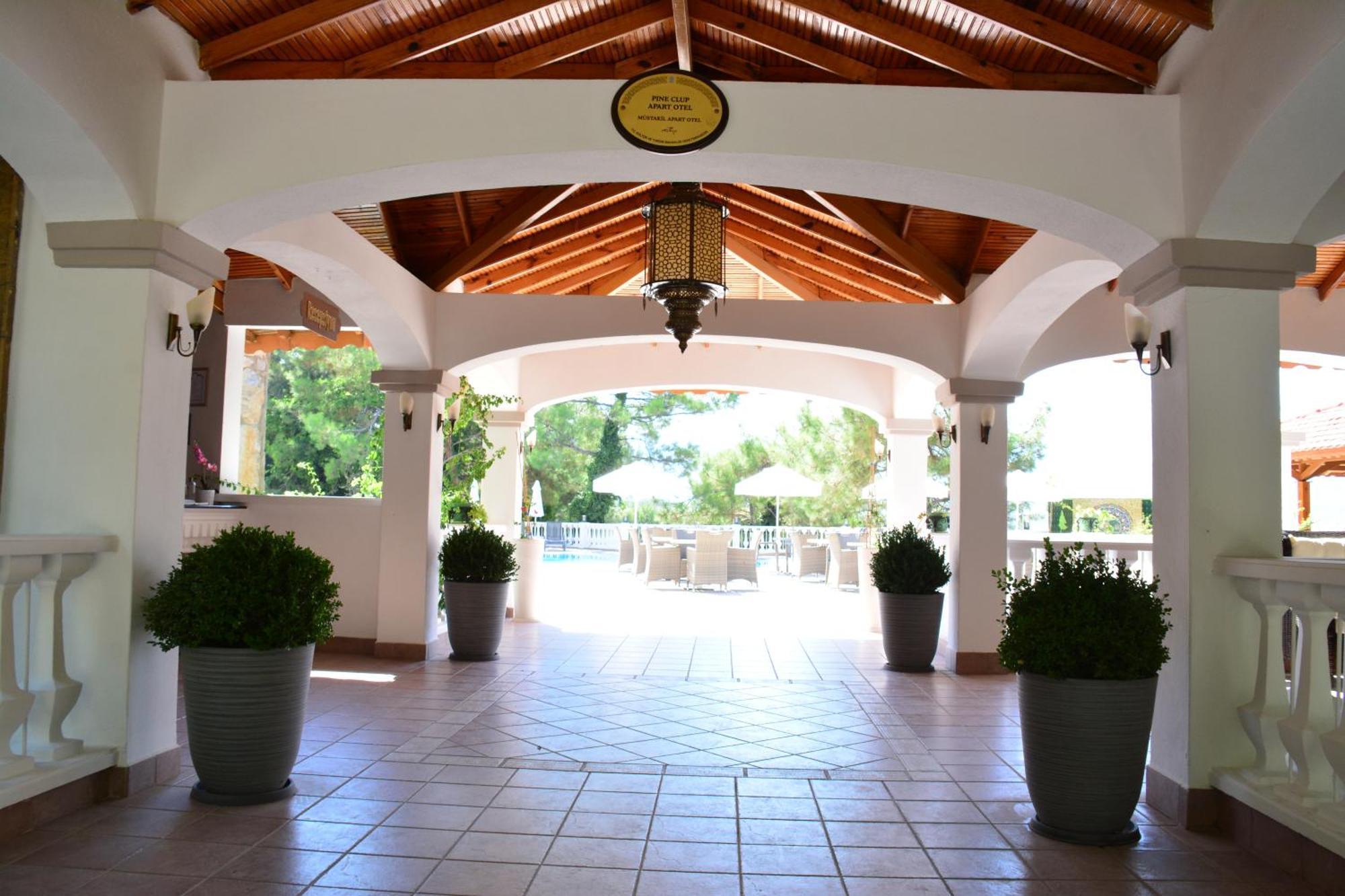 Pine Club Apart Hotel Kusadasi Luaran gambar